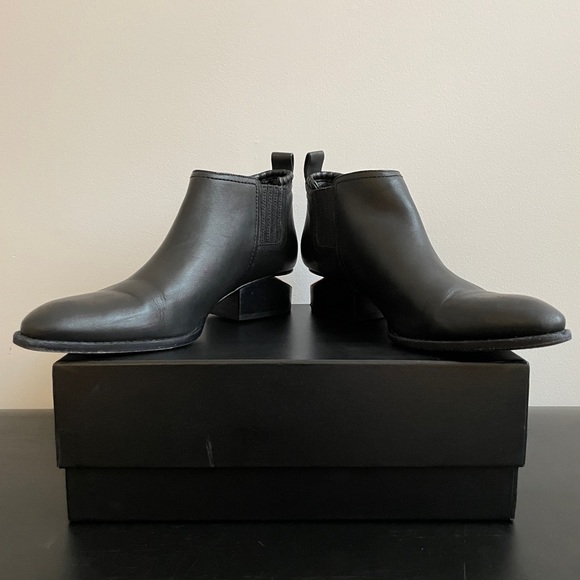 Alexander Wang Kori Boot in Black - Picture 2 of 7